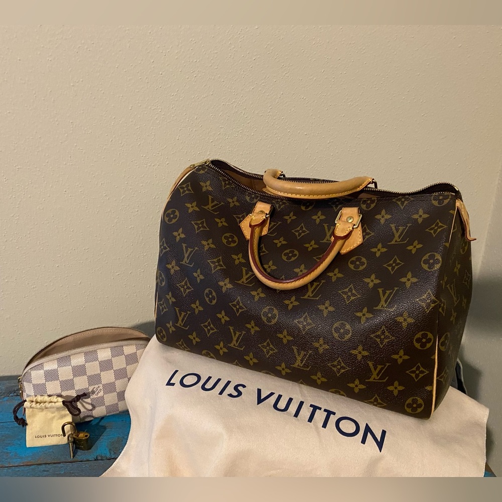 Louis Vuitton monogram speedy 35 w/lock & 2 keys + small white monogram bag.